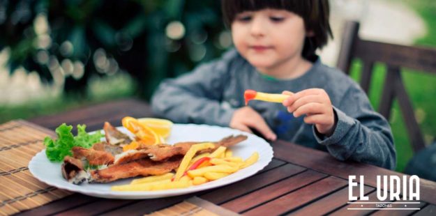 comer_pescado_3 Cómo Hacer Que Los Niños Coman Pescados